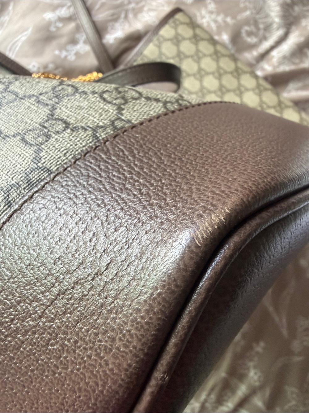 Gucci Beige and Brown Signature Tote - Picture 11 of 13